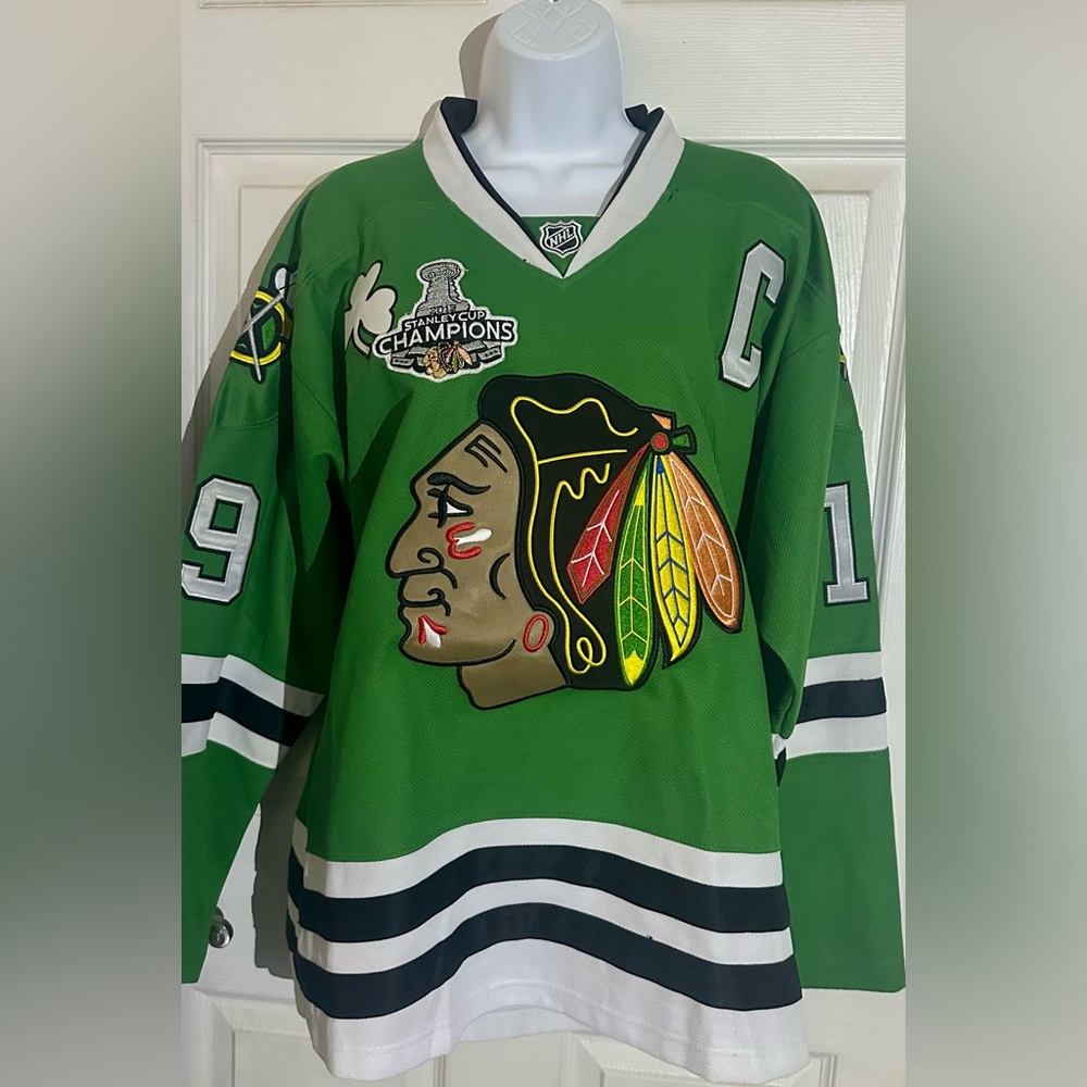 Green NHL Chicago Blackhawks Hockey Jersey
